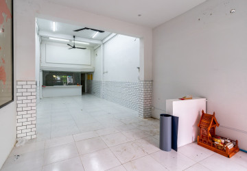 72 Sqm Retail Space For Rent - BKK1, Phnom Penh thumbnail