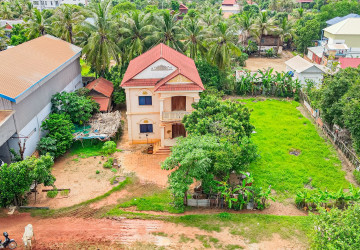 3 Bedroom House and Land For Sale - Chreav, Siem Reap thumbnail