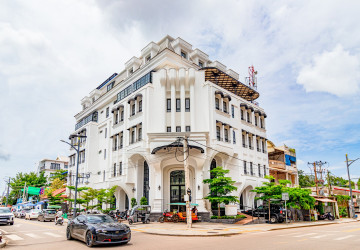 35 Bedroom Hotel For Rent - Sala Kamreuk, Siem Reap thumbnail