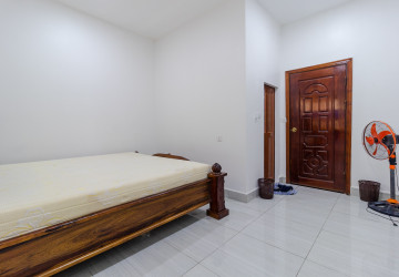 6 Bedroom Villa  Wooden House For Rent - Slor Kram, Siem Reap thumbnail