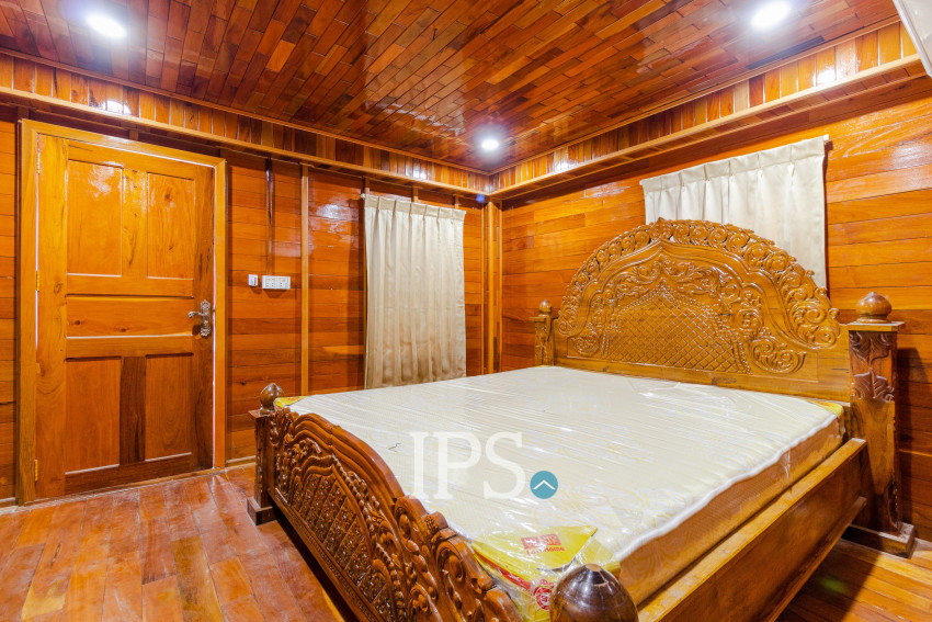 6 Bedroom Villa  Wooden House For Rent - Slor Kram, Siem Reap