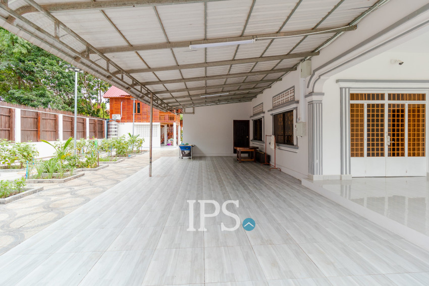 6 Bedroom Villa  Wooden House For Rent - Slor Kram, Siem Reap