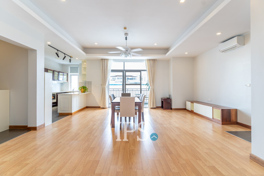 4 Bedroom Serviced Penthouse For Rent - Tonle Bassac, Phnom Penh