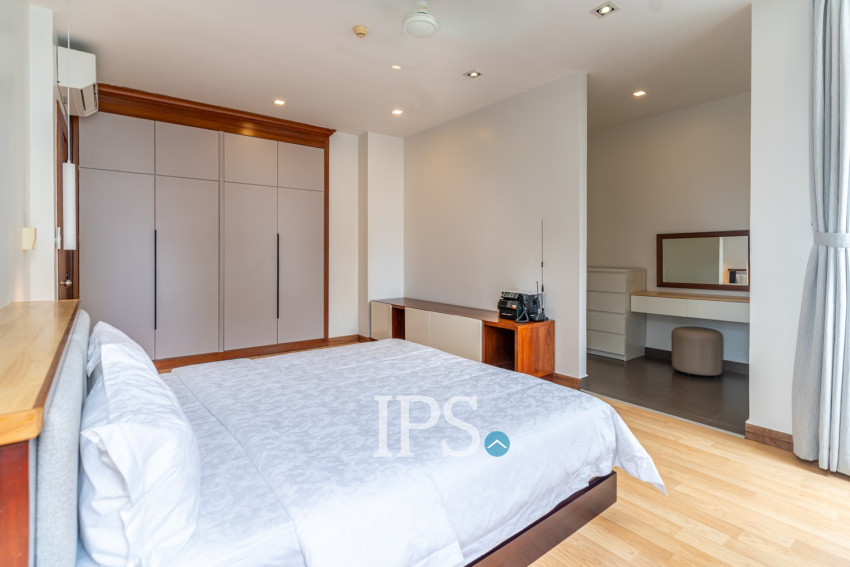 4 Bedroom Serviced Penthouse For Rent - Tonle Bassac, Phnom Penh