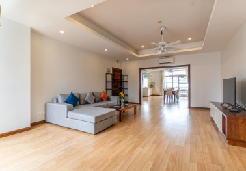 4 Bedroom Serviced Penthouse For Rent - Tonle Bassac, Phnom Penh thumbnail