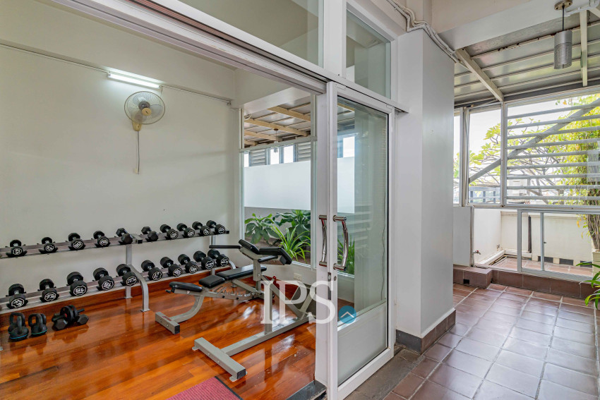 4 Bedroom Serviced Apartment For Rent - Tonle Bassac, Phnom Penh