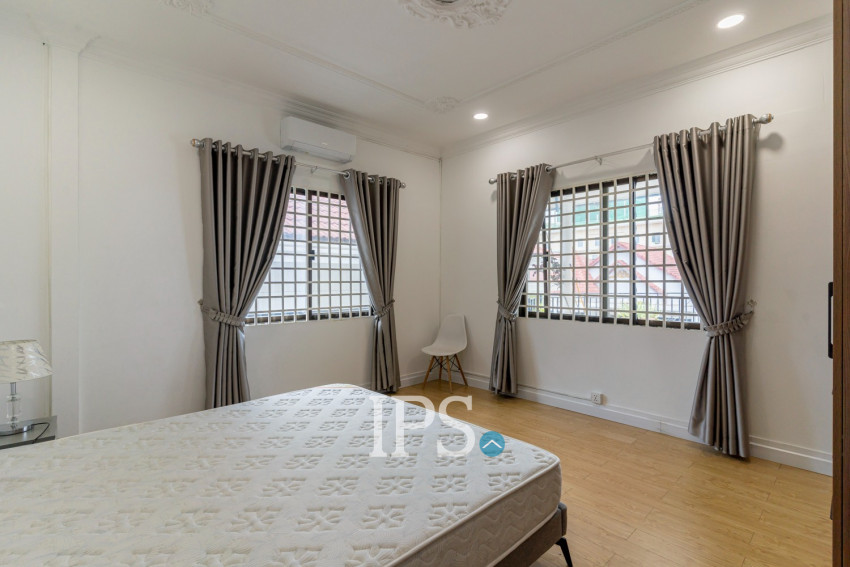 4 Bedroom Serviced Apartment For Rent - Beoung Raing, Phnom Penh