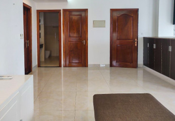 2 Bedroom Apartment For Rent - Teuk Thla, Phnom Penh thumbnail