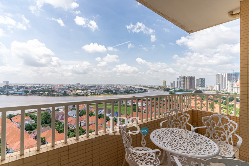 4 Bedroom Condo For Rent - Rose Condo, Tonle Bassac, Phnom Penh