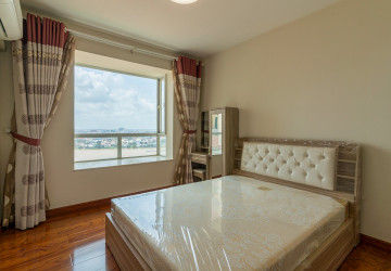 4 Bedroom Condo For Rent - Rose Condo, Tonle Bassac, Phnom Penh thumbnail