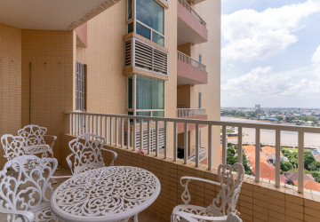 4 Bedroom Condo For Rent - Rose Condo, Tonle Bassac, Phnom Penh thumbnail