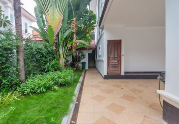 4 Bedroom Villa For Rent - Bassac Garden City, Tonle Bassac, Phnom Penh thumbnail