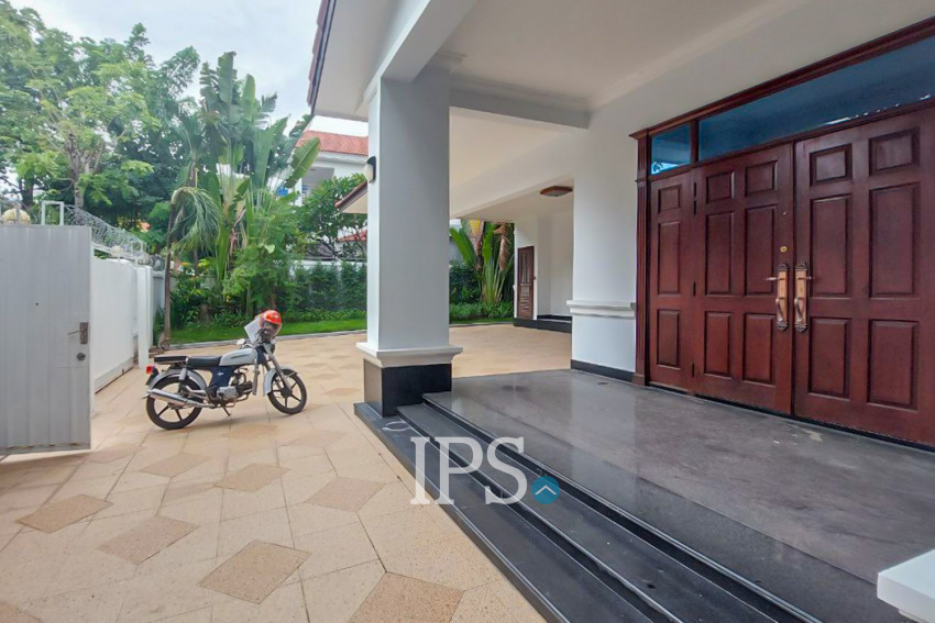 4 Bedroom Villa For Rent - Bassac Garden City, Tonle Bassac, Phnom Penh