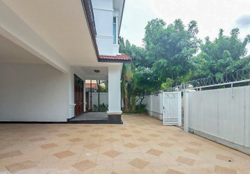 4 Bedroom Villa For Rent - Bassac Garden City, Tonle Bassac, Phnom Penh thumbnail