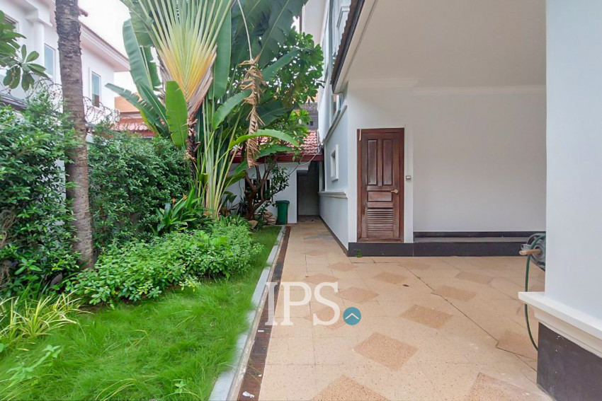 4 Bedroom Villa For Rent - Bassac Garden City, Tonle Bassac, Phnom Penh