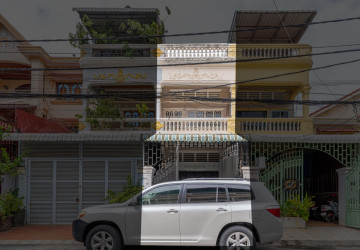 2 Storey Shophouse For Rent - Toul Tum Poung 2, Phnom Penh thumbnail