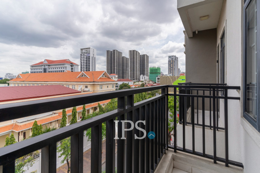 2 Bedroom Serviced Apartment For Rent - Tonle Bassac, Phnom Penh