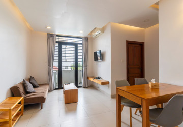 2 Bedroom Serviced Apartment For Rent - Tonle Bassac, Phnom Penh thumbnail