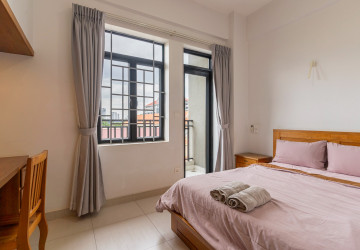 2 Bedroom Serviced Apartment For Rent - Tonle Bassac, Phnom Penh thumbnail