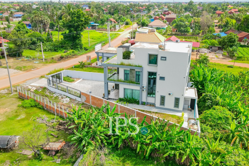 4 Bedroom Villa For Rent - Chreav, Siem Reap