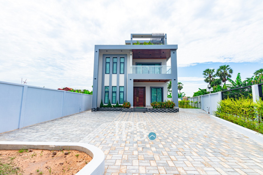 4 Bedroom Villa For Sale - Chreav, Siem Reap