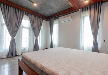 4 Bedroom Villa For Sale - Chreav, Siem Reap thumbnail