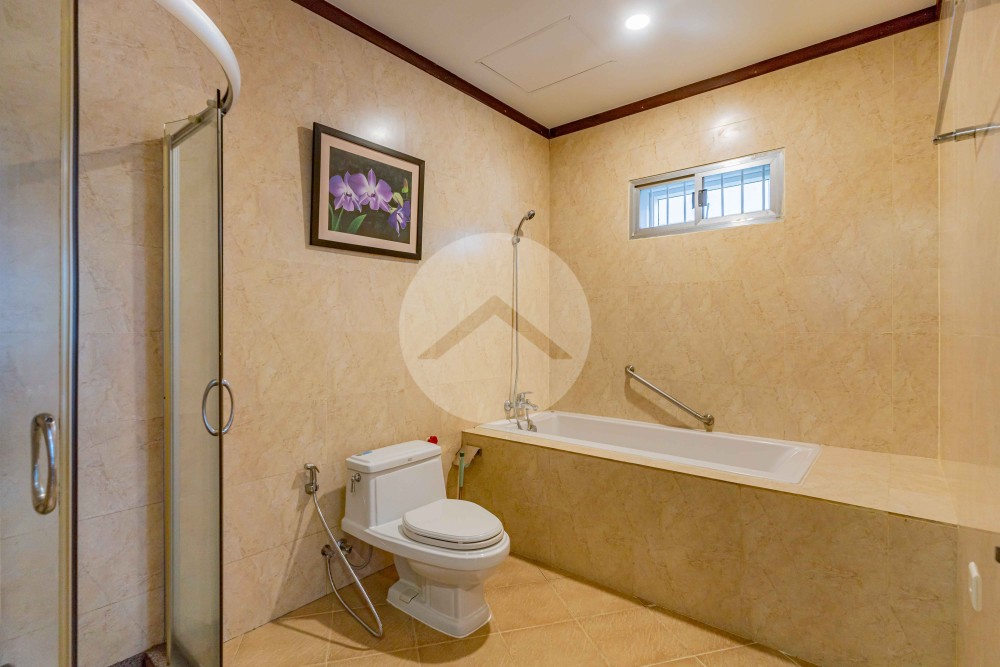 2 Bedroom Serviced Aparment For Rent - BKK1, Phnom Penh - Image 18