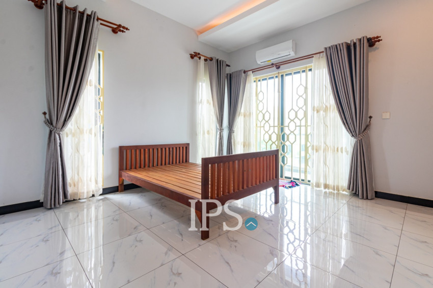 5 Bedroom Villa For Sale - Borey Tourism, Kandaek, Prasat Bakong, Siem Reap