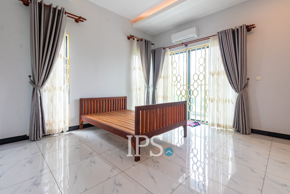 5 Bedroom Villa For Sale - Borey Tourism, Kandaek, Prasat Bakong, Siem Reap - Image 11