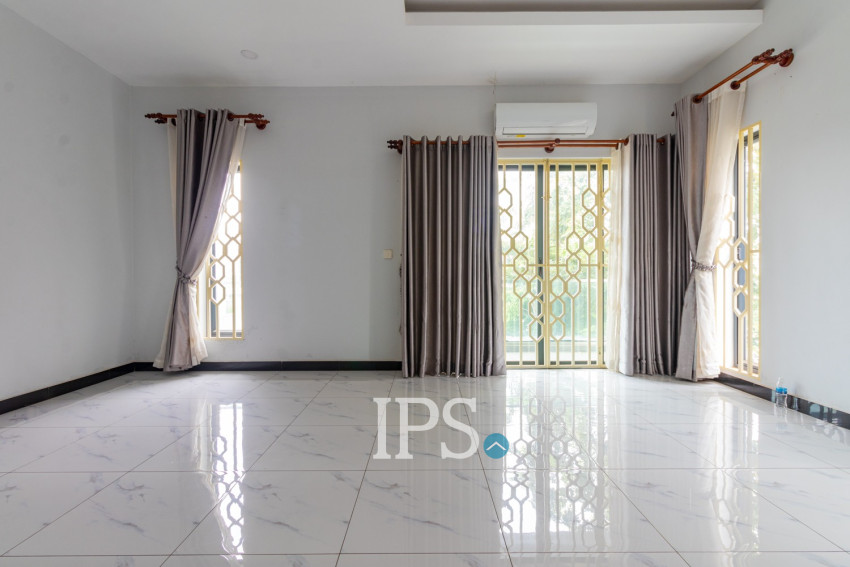 5 Bedroom Villa For Sale - Borey Tourism, Kandaek, Prasat Bakong, Siem Reap