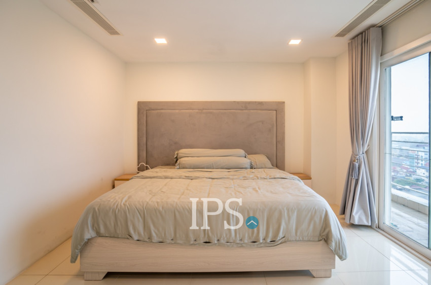 3 Bedroom Condo For Rent - Beoung Kak 1, Phnom Penh