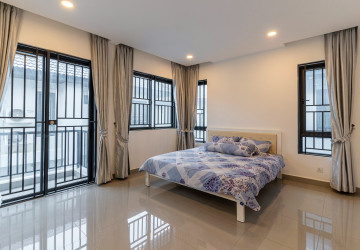 4 Bedroom Twin Villa For Rent - Chip Mong 60M, Khan Meanchey, Phnom Penh thumbnail