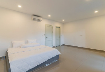 4 Bedroom Twin Villa For Rent - Chip Mong 60M, Khan Meanchey, Phnom Penh thumbnail