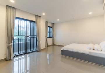 4 Bedroom Twin Villa For Rent - Chip Mong 60M, Khan Meanchey, Phnom Penh thumbnail