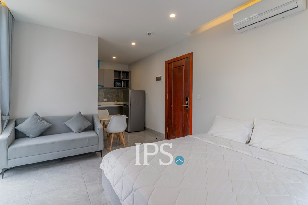 32 Sqm Studio Serviced Apartment For Rent - Toul Tum Poung 1, Phnom Penh - Image 3