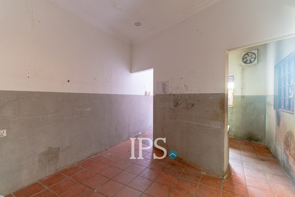 80 Sqm Restaurant For Rent - Svay Dangkum, Siem Reap - Image 10