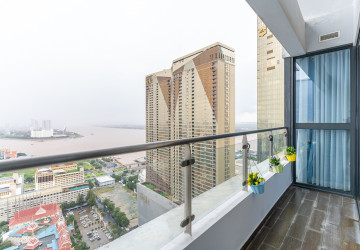 4 Bedroom Duplex Penthouse For Rent - The Bridge, Tonle Bassac, Phnom Penh thumbnail