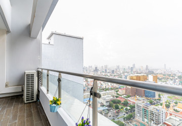 4 Bedroom Duplex Penthouse For Rent - The Bridge, Tonle Bassac, Phnom Penh thumbnail