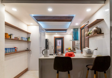 2 Bedroom Villa For Sale - Nirouth, Phnom Penh thumbnail