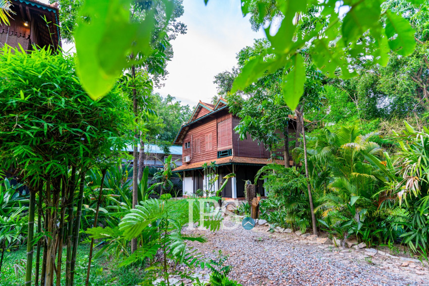 2 Bedroom  Compound Wooden  House For Rent - Sala Kamreuk, Siem Reap