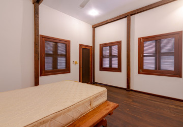 2 Bedroom  Compound Wooden  House For Rent - Sala Kamreuk, Siem Reap thumbnail