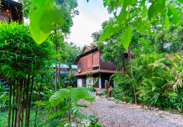 2 Bedroom  Compound Wooden  House For Rent - Sala Kamreuk, Siem Reap thumbnail