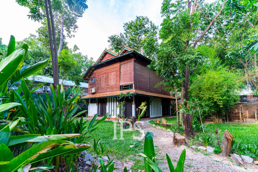 2 Bedroom  Compound Wooden  House For Rent - Sala Kamreuk, Siem Reap