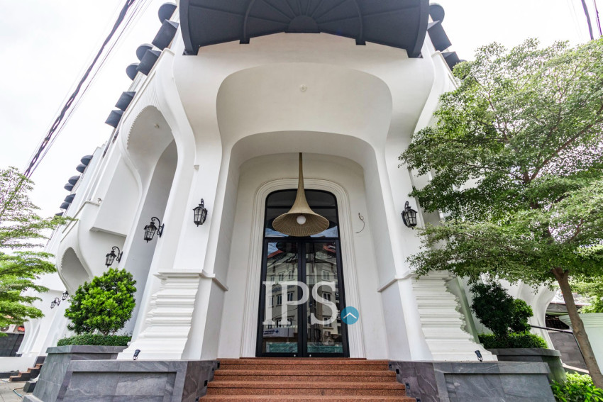 35 Bedroom Hotel For Sale - Sala Kamreuk, Siem Reap