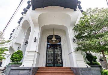 35 Bedroom Hotel For Sale - Sala Kamreuk, Siem Reap thumbnail