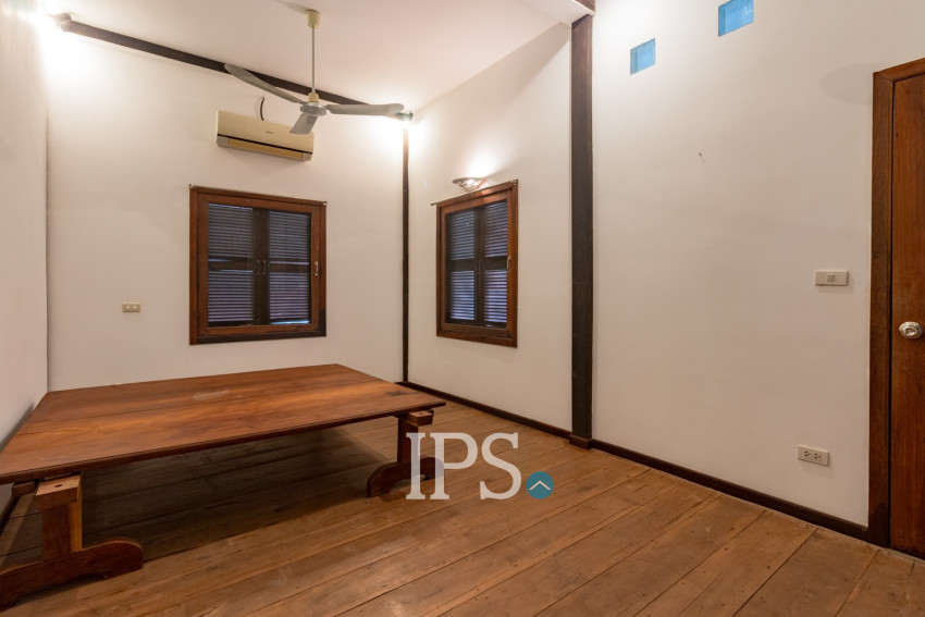 3 Bedroom  Compound Wooden House For Rent - Sala Kamreuk, Siem Reap