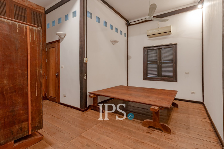 3 Bedroom  Compound Wooden House For Rent - Sala Kamreuk, Siem Reap