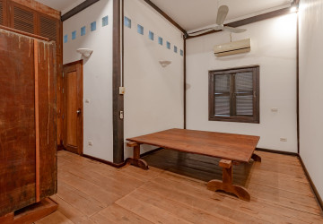 3 Bedroom  Compound Wooden House For Rent - Sala Kamreuk, Siem Reap thumbnail