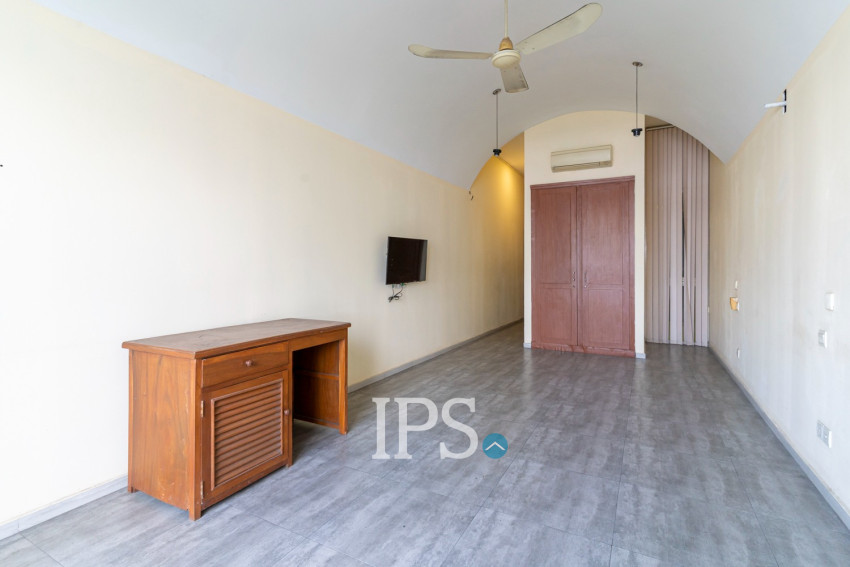 6 Bedroom Shophouse For Sale - Riverside, Phsar Kandal 1, Phnom Penh