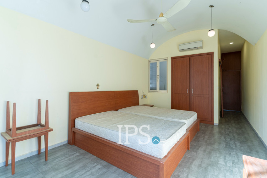 6 Bedroom Shophouse For Sale - Riverside, Phsar Kandal 1, Phnom Penh